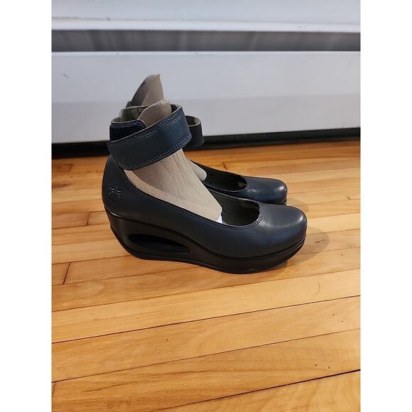 Fly London Silver Gray Wedge Women Size 39 (8-8.5) Ankle Strap Black - Picture 4 of 8